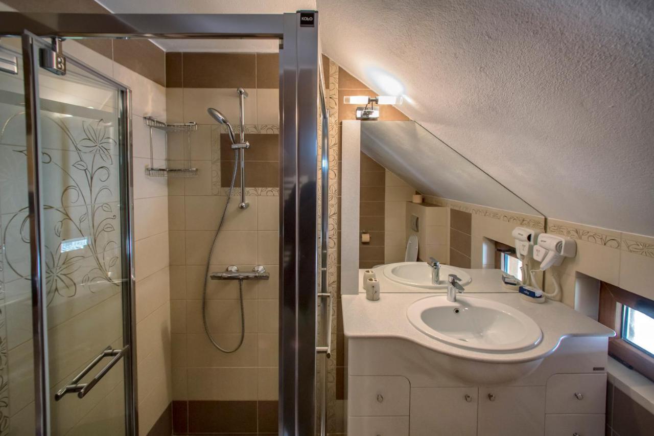 Pensiunea Cretuca Botiza Quarto foto